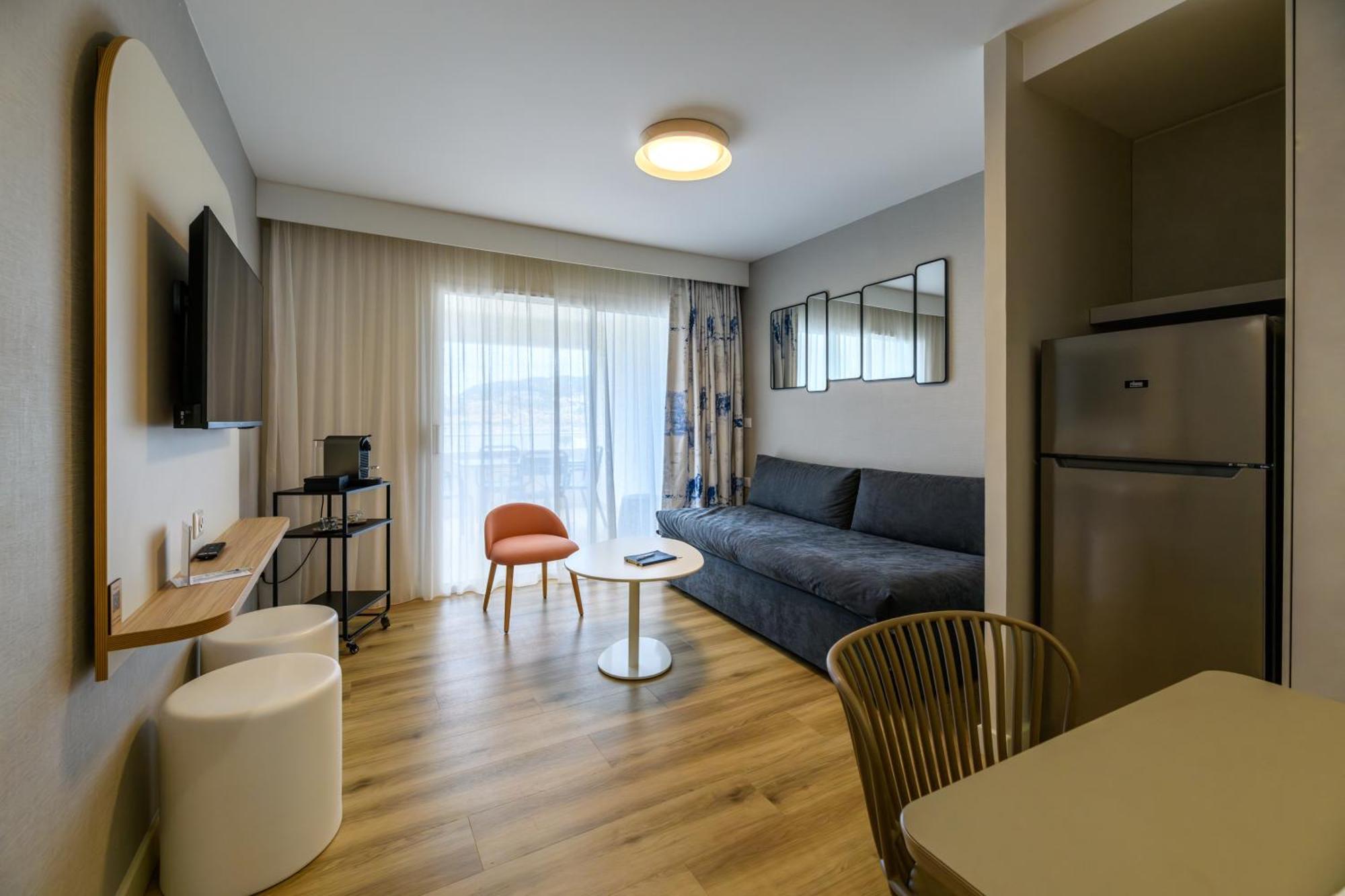 Residence De Tourisme Ajaccio Amiraute Екстериор снимка