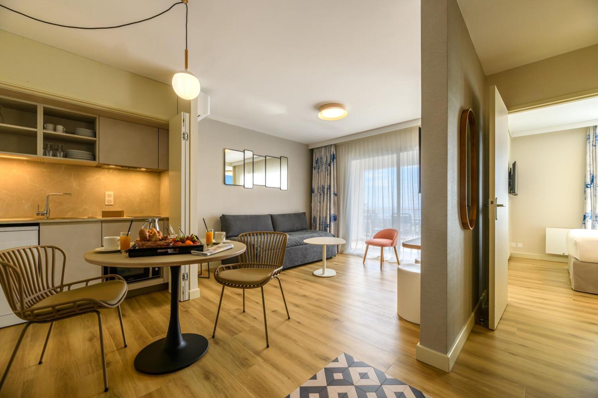Residence De Tourisme Ajaccio Amiraute Екстериор снимка