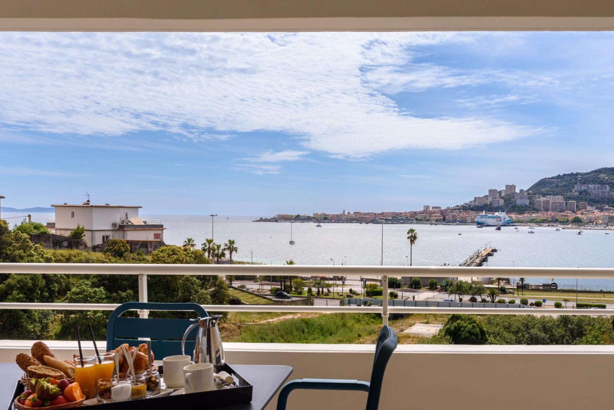 Residence De Tourisme Ajaccio Amiraute Екстериор снимка