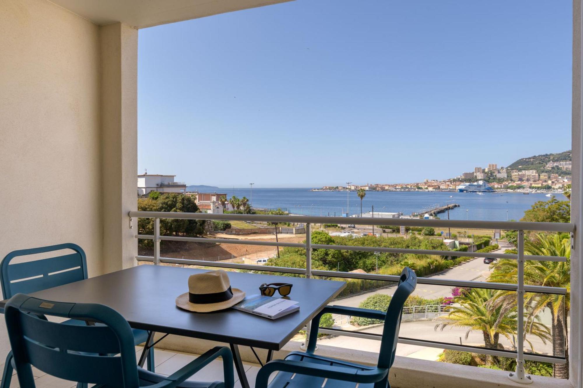 Residence De Tourisme Ajaccio Amiraute Екстериор снимка