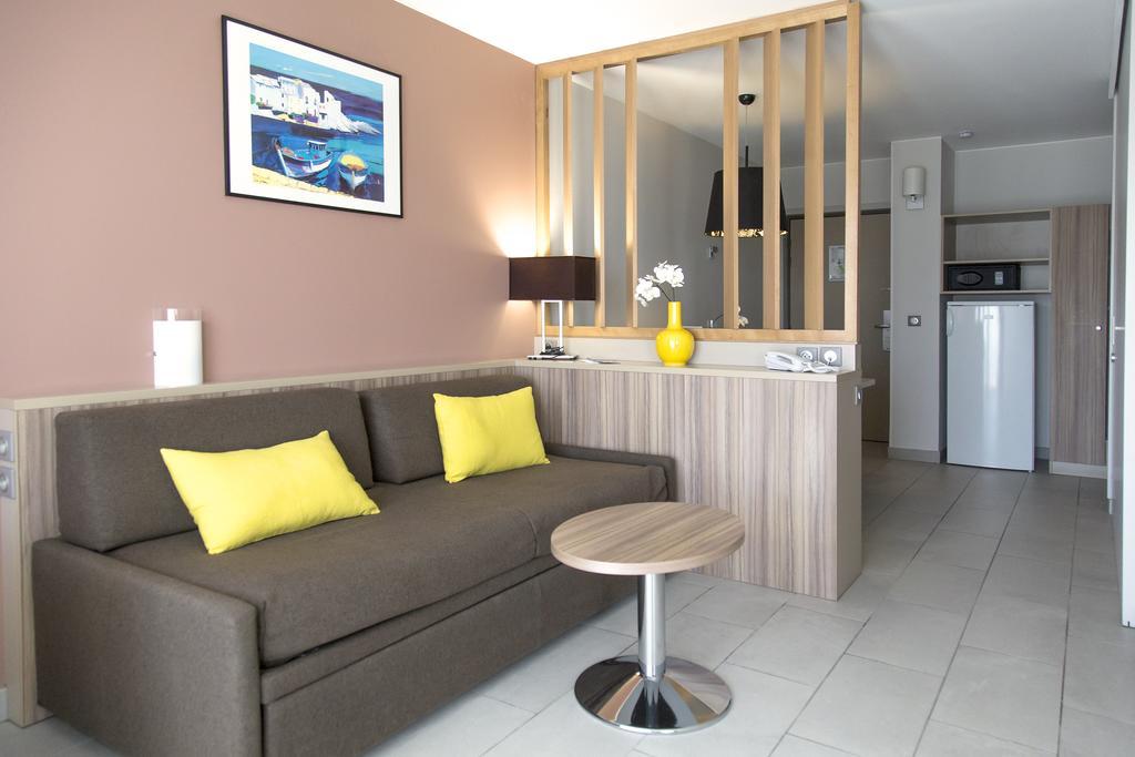 Residence De Tourisme Ajaccio Amiraute Екстериор снимка