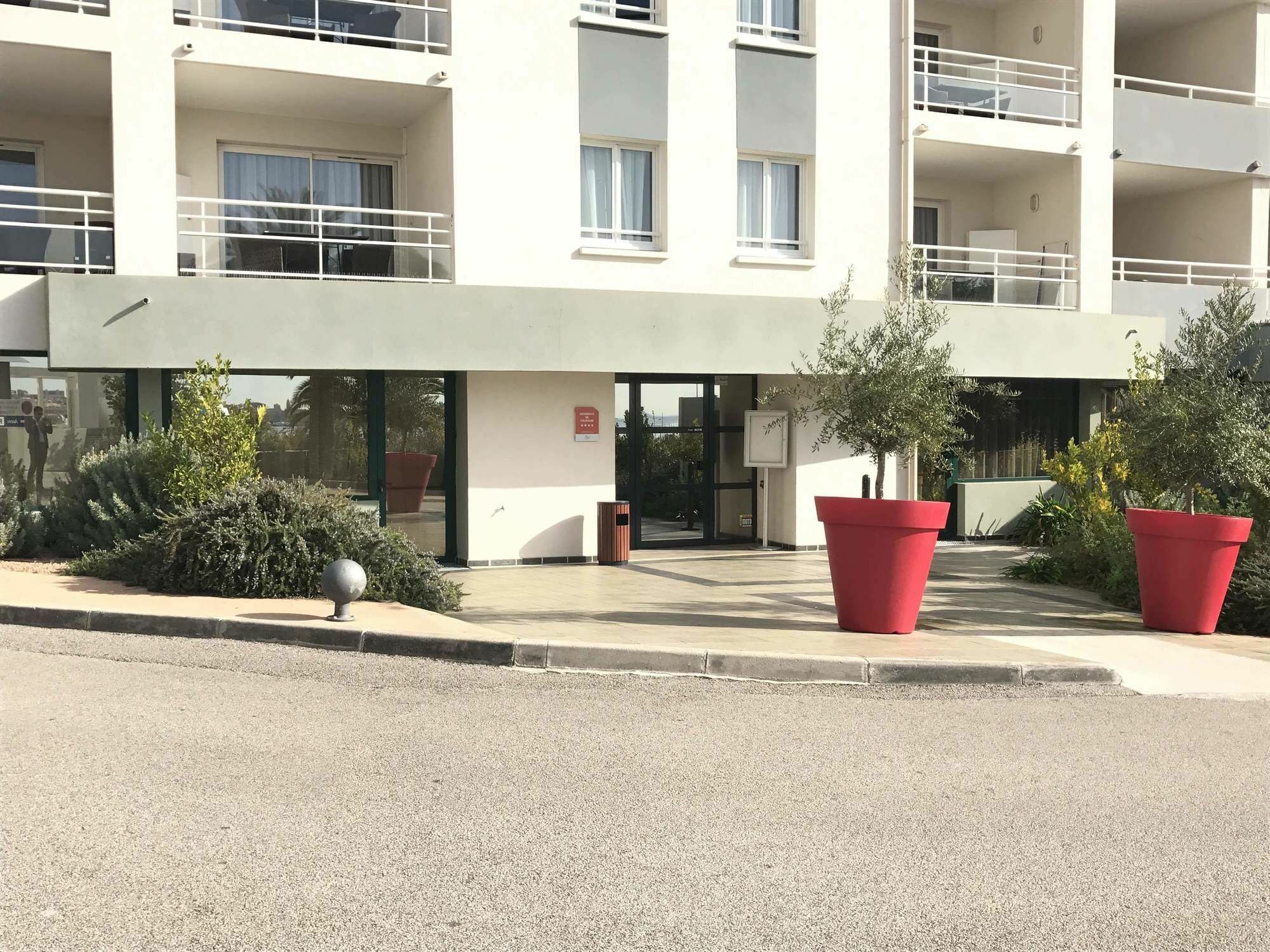 Residence De Tourisme Ajaccio Amiraute Екстериор снимка